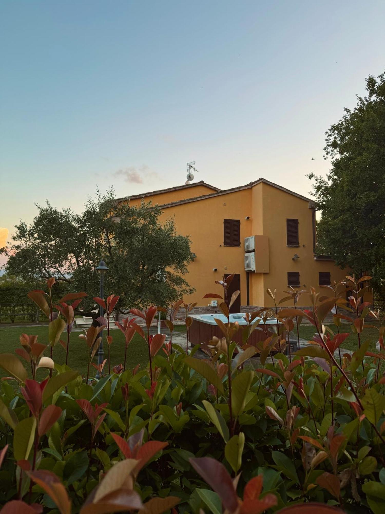 Montenovo Country House Ostra Vetere Eksteriør bilde