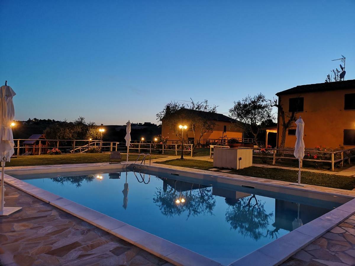Montenovo Country House Ostra Vetere Eksteriør bilde